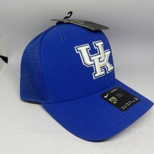 NIKE UNIVERSITY OF KENTUCKY Wildcats UK HAT BLUE Fitted M/L